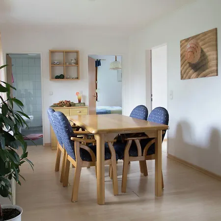 Charming Family Friendly With Backyard Pool Ferienhaus Neukirchen (Schwalm-Eder)