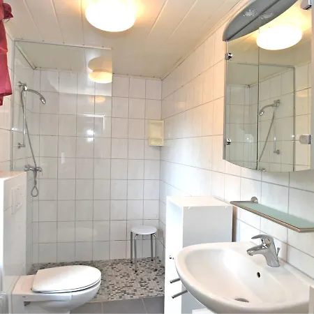 Charming Family Friendly With Backyard Pool Neukirchen (Schwalm-Eder)